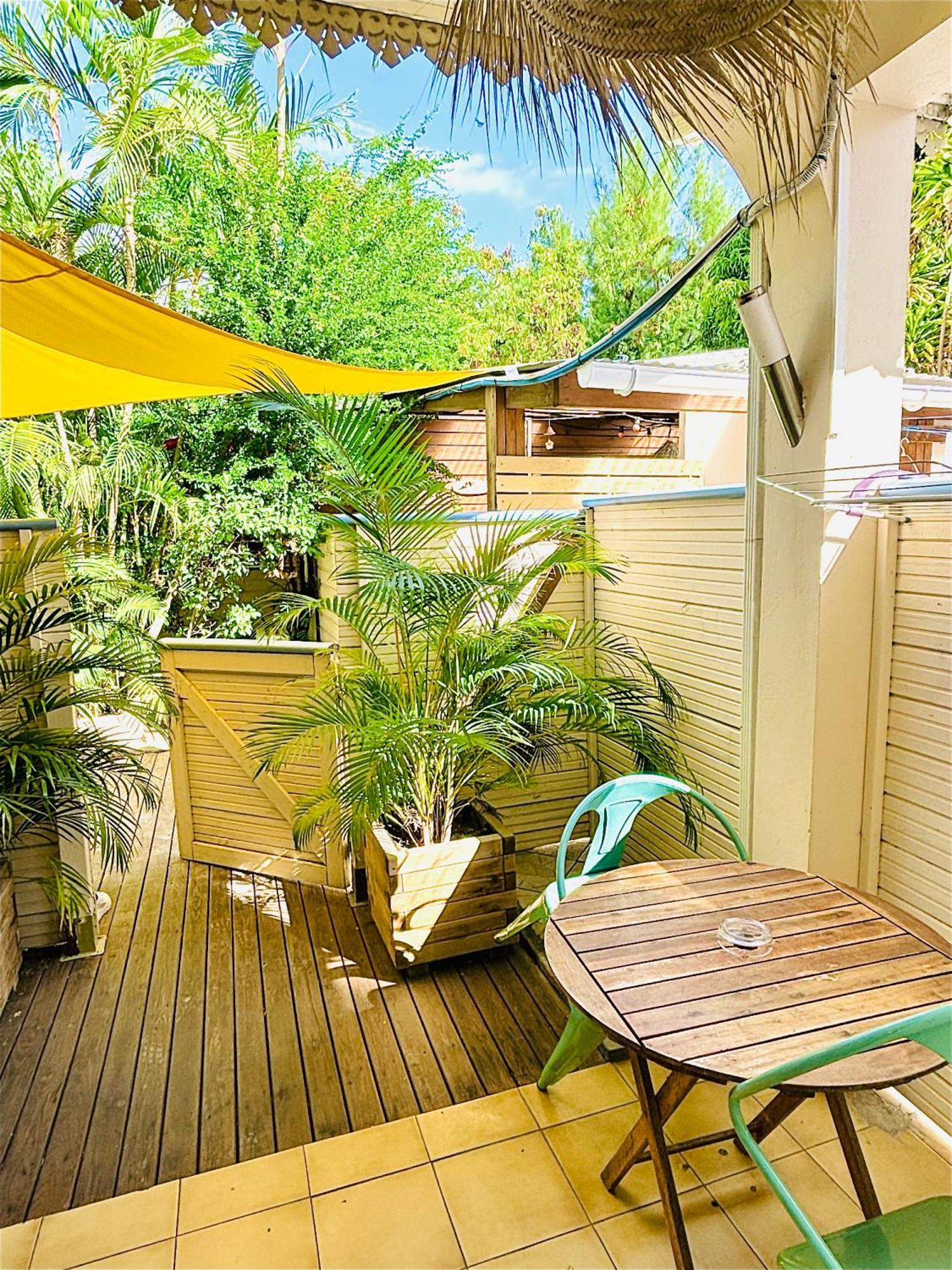 Hotel Coco Island Saint-Gilles Les Bains Exterior photo