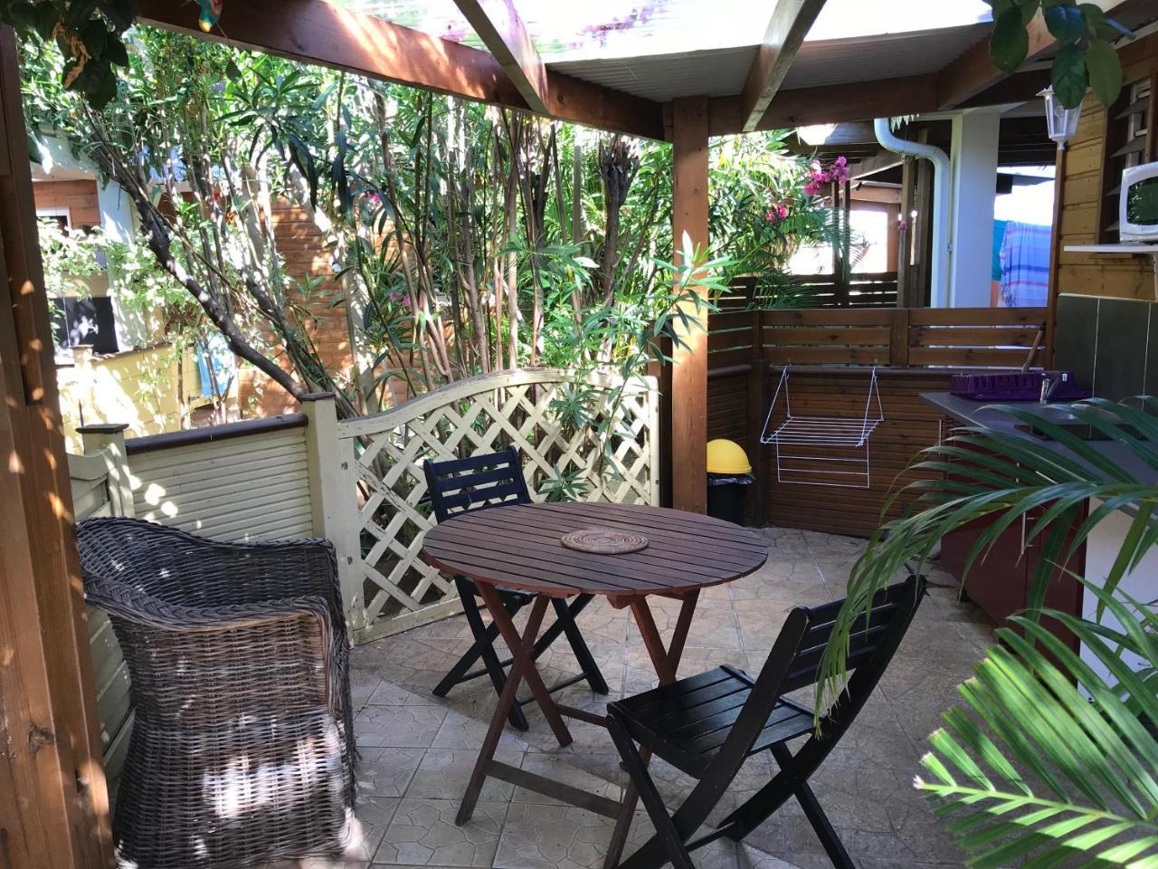 Hotel Coco Island Saint-Gilles Les Bains Exterior photo